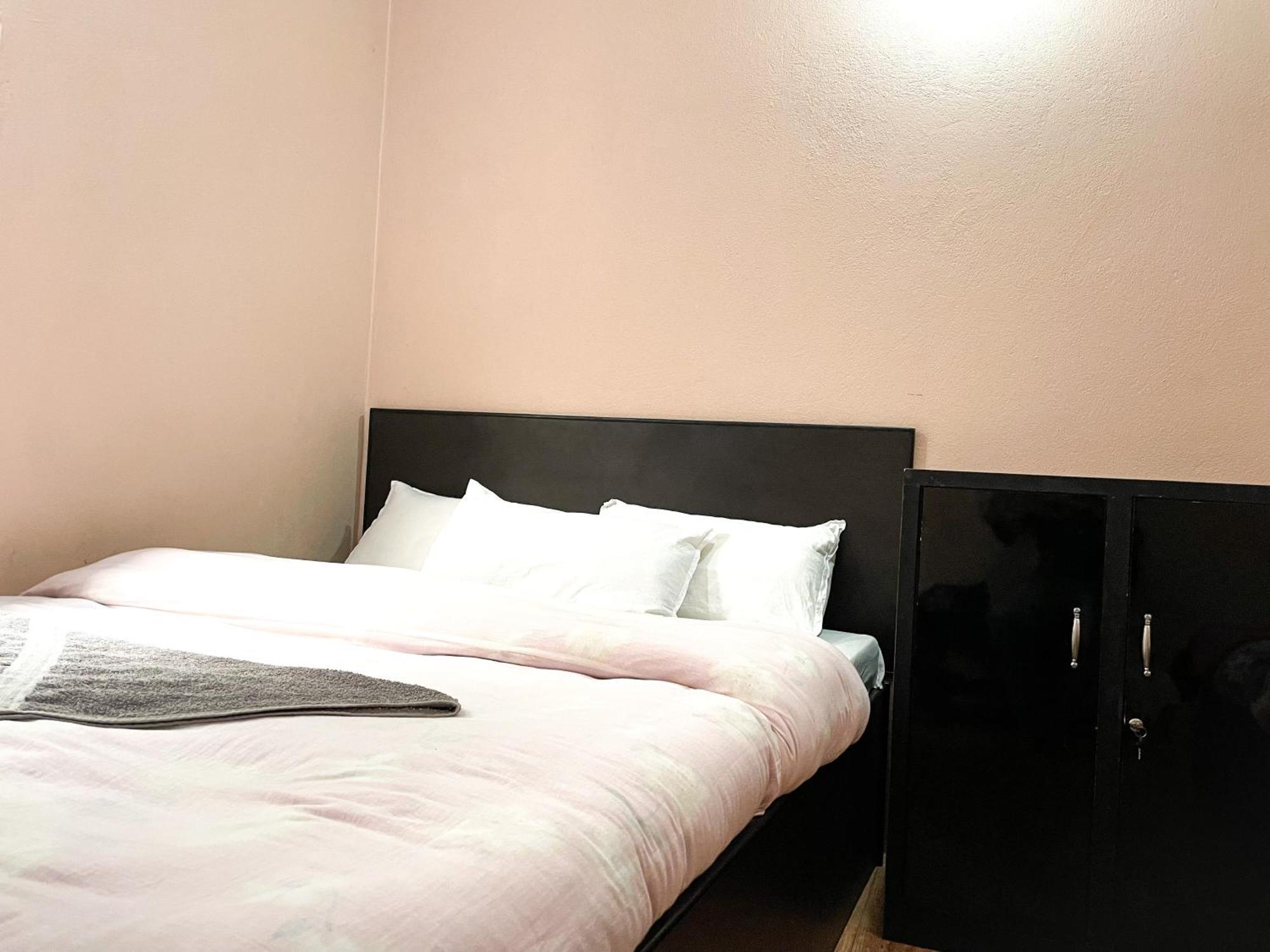 Yuriko Guest House Pokhara Eksteriør billede