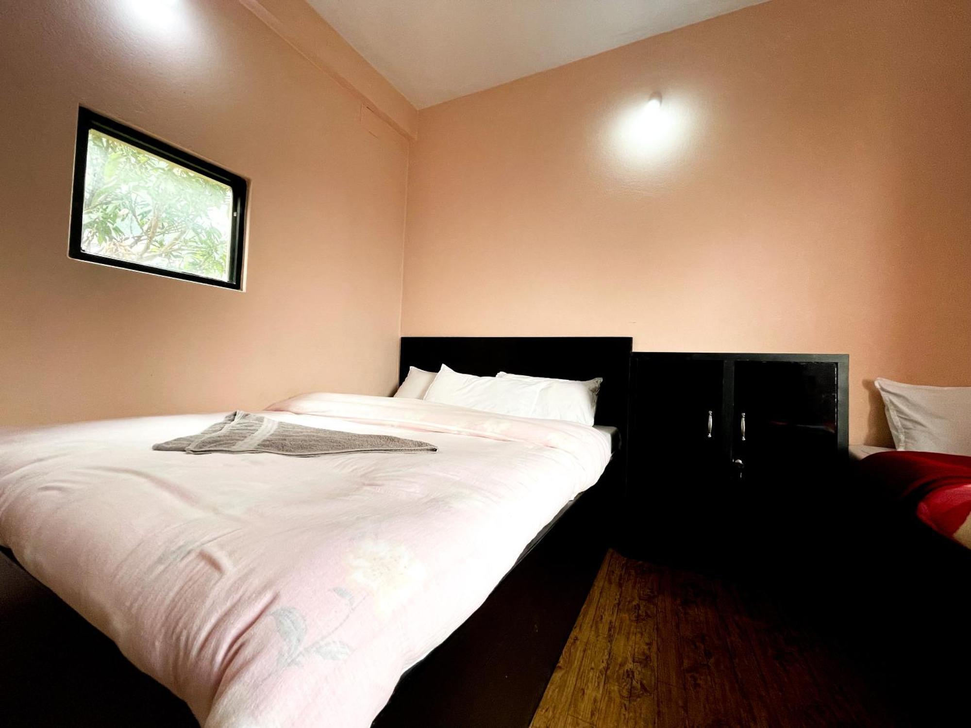 Yuriko Guest House Pokhara Eksteriør billede